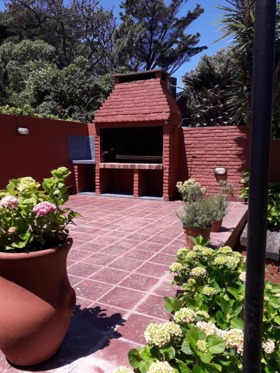 Posada De La Villa Villa Gesell Exterior photo